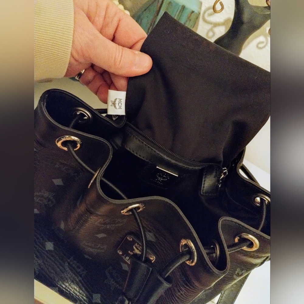 SOLD SOLD SOLD SOLD SOLD SOLD SOLD MCM Bucket Bag EUC - Picture 10 of 10